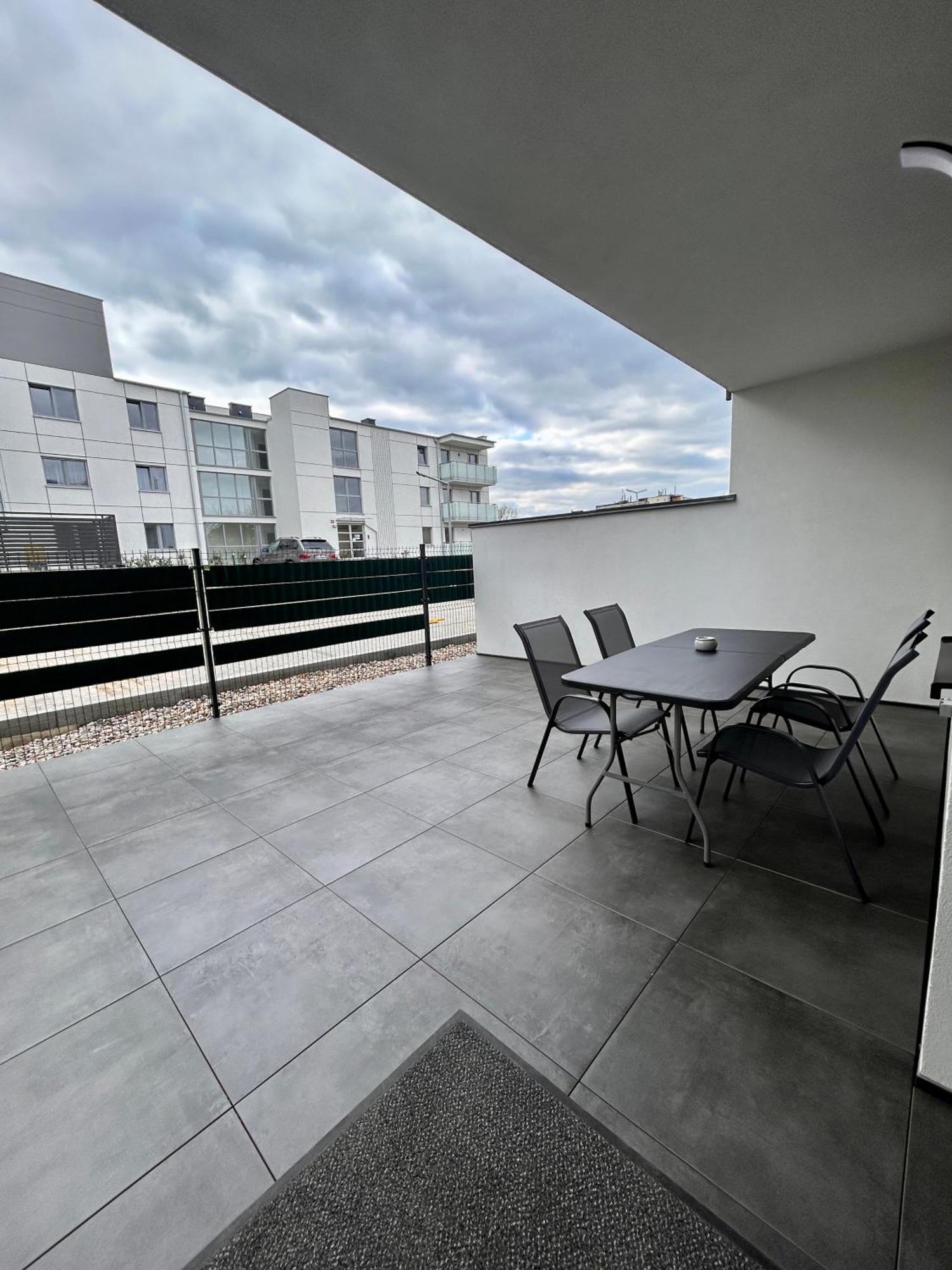 Boleslaviaapartments - Apartament Merci 4, Private Parking Free, Air Condition Boleslawiec  Exteriér fotografie